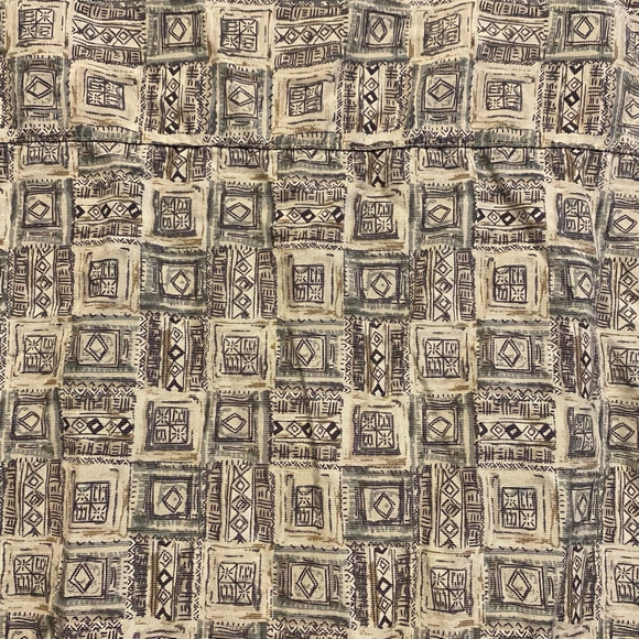 Weekender Silk Aztec Boho Indie Luxury Geometric Button Short Sleeve Shirt Earth - Picture 3 of 6